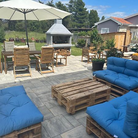 Aksa Residences Vir Eksteriør bilde