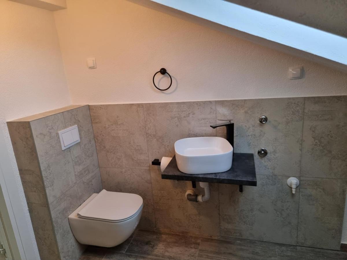 Aksa Residences Vir Eksteriør bilde