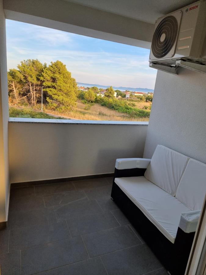 Aksa Residences Vir Eksteriør bilde