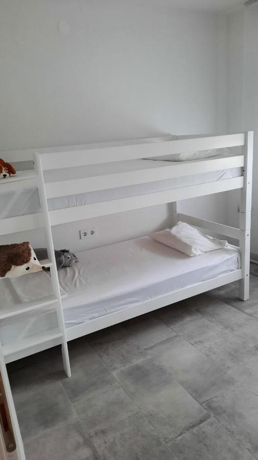Aksa Residences Vir Eksteriør bilde